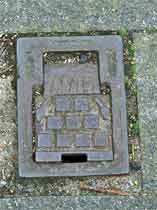 Although the Metropolitan Water Board is long gone, there are still stopcocks down there - this one in South View.